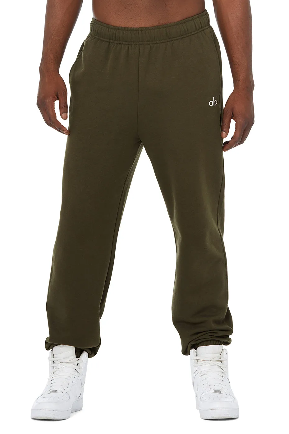 Accolade Sweatpant - Dark Olive