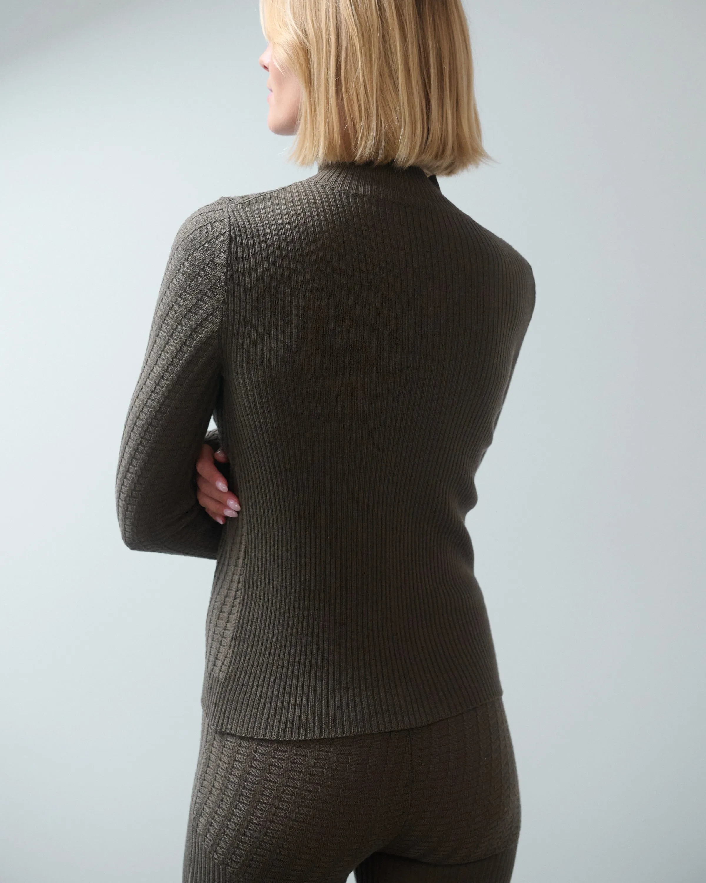 Žaltys: Nettle Merino Wool Turtleneck